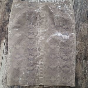 Worth Womens Skirt Size 6 Beige  Snakeskin Lined Side Zipper